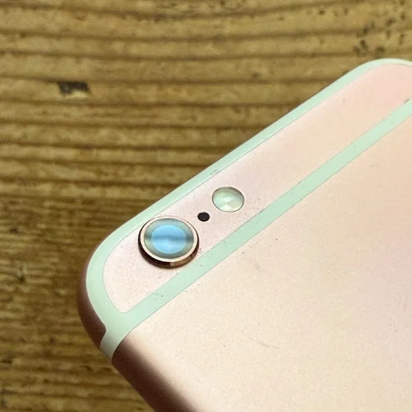 6SApple iPhone Rose Gold Cell Phone